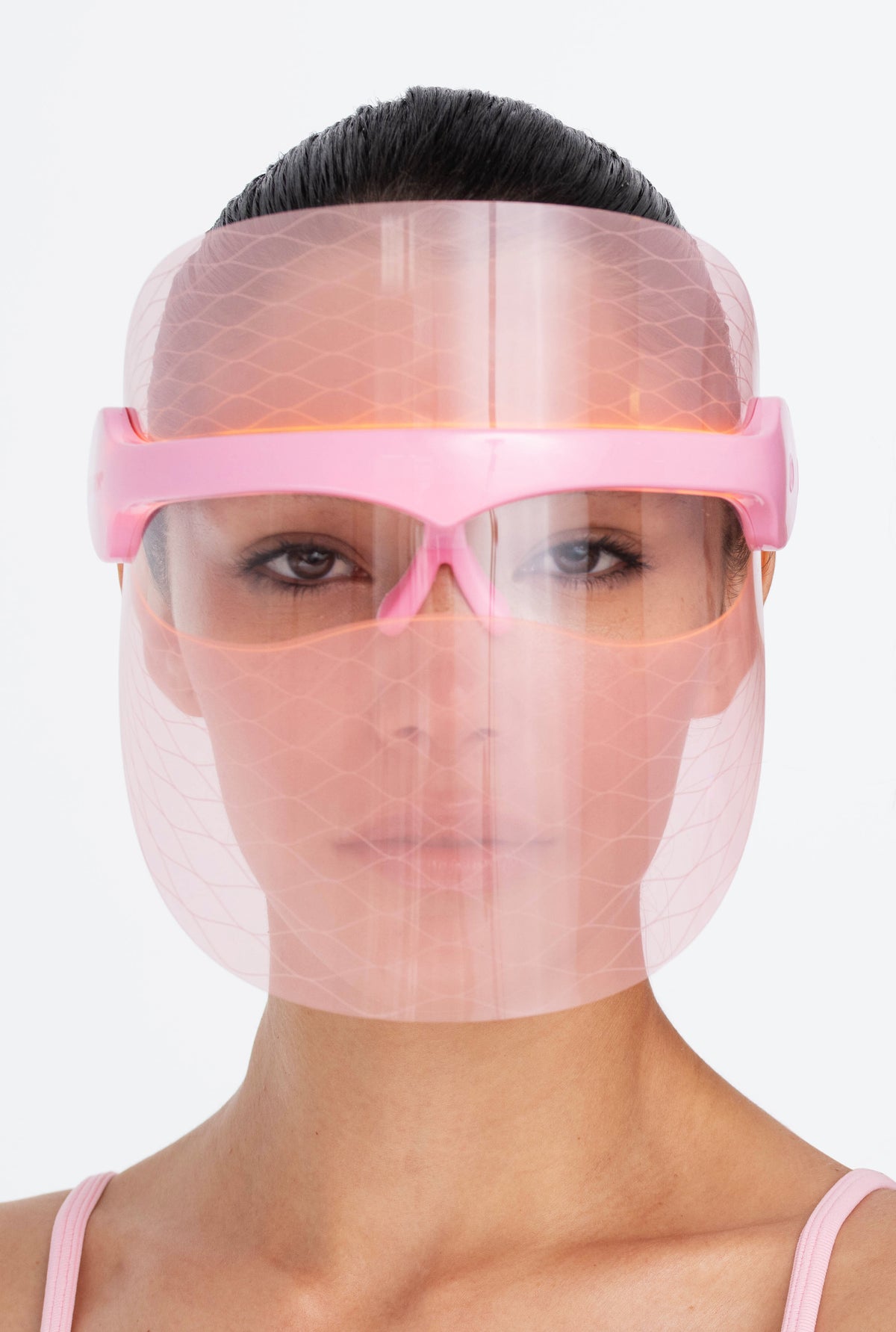 Combining Light Therapy Masks with Other Skincare Treatments for Enhanced Results